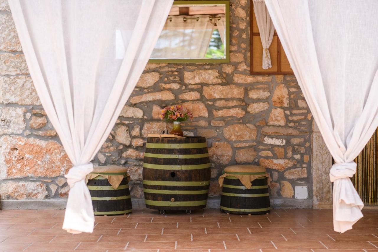 Rustic Istrian House Varesco กรินิตซา ภายนอก รูปภาพ