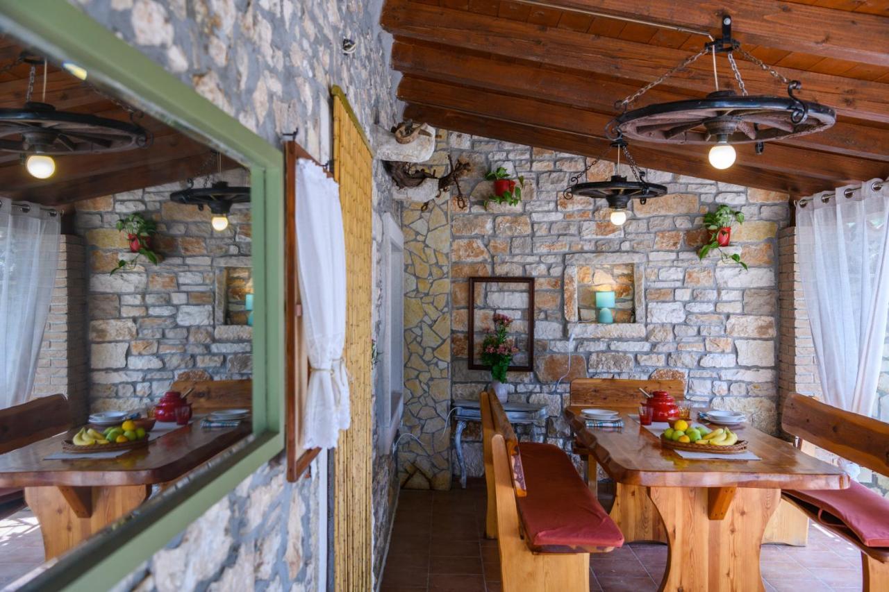 Rustic Istrian House Varesco กรินิตซา ภายนอก รูปภาพ