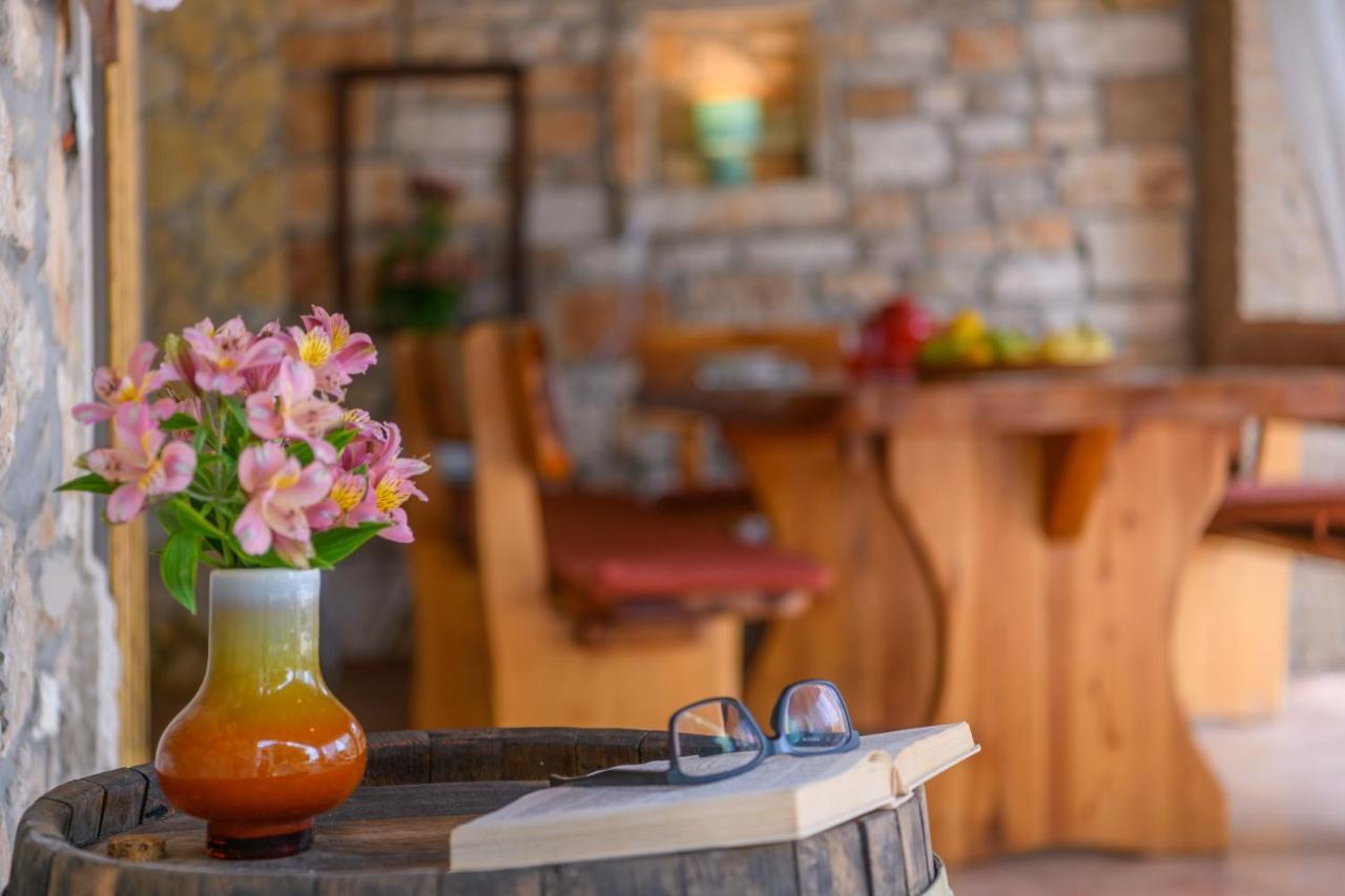 Rustic Istrian House Varesco กรินิตซา ภายนอก รูปภาพ