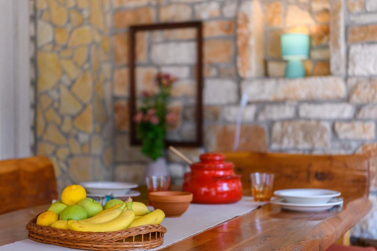 Rustic Istrian House Varesco กรินิตซา ภายนอก รูปภาพ