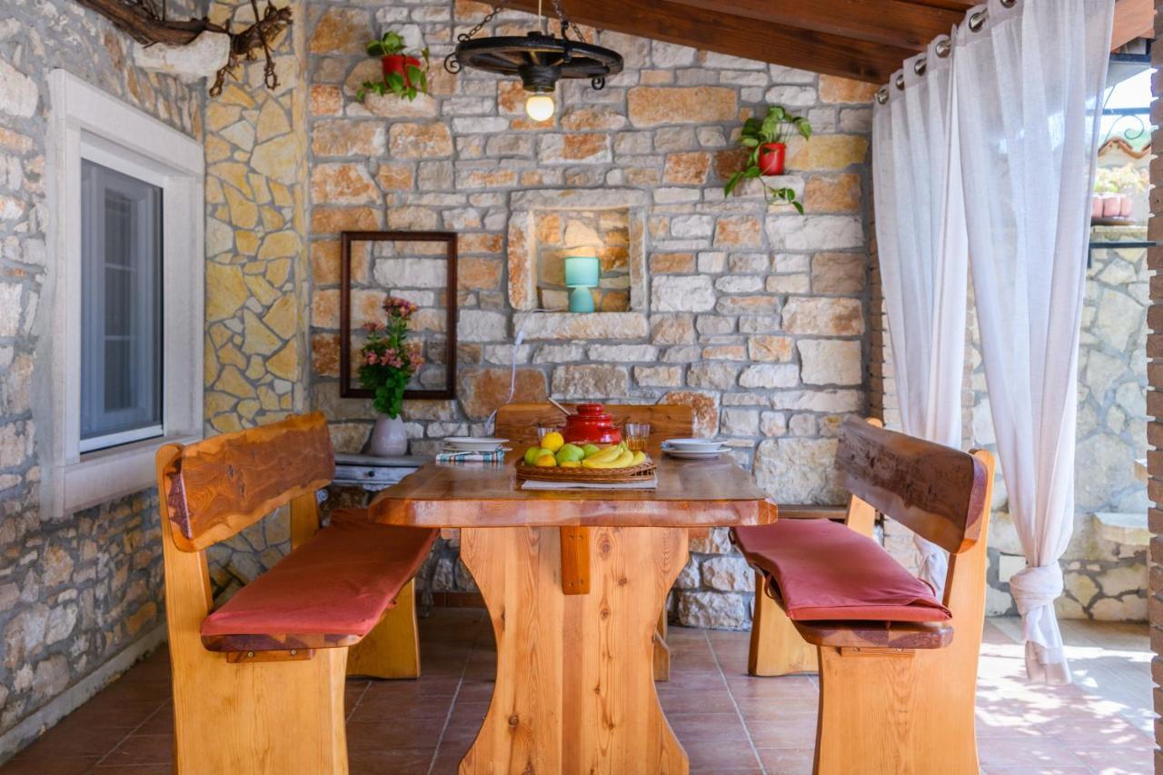 Rustic Istrian House Varesco กรินิตซา ภายนอก รูปภาพ