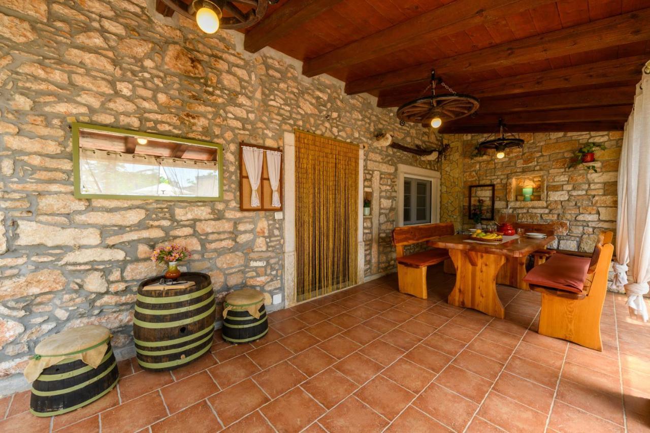 Rustic Istrian House Varesco กรินิตซา ภายนอก รูปภาพ