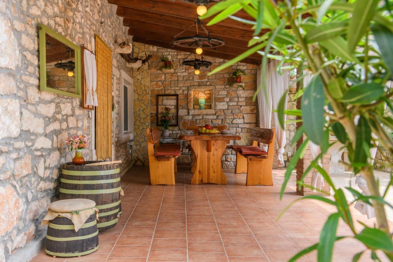 Rustic Istrian House Varesco กรินิตซา ภายนอก รูปภาพ