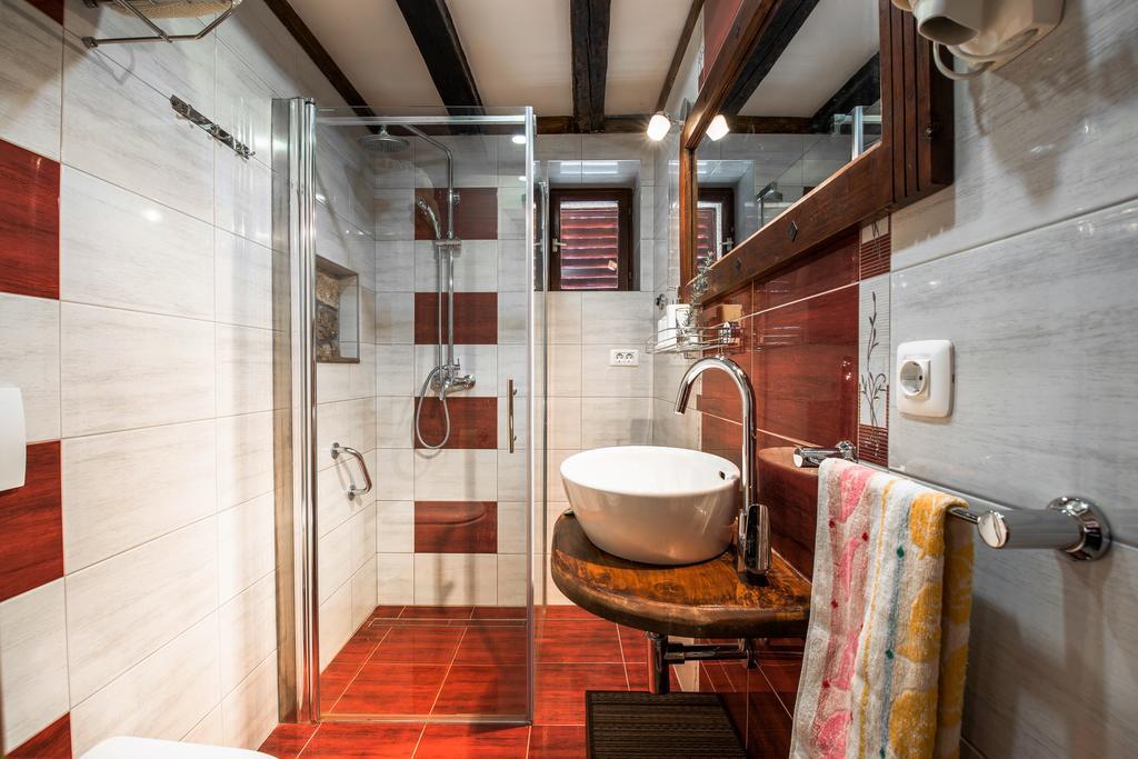 Rustic Istrian House Varesco กรินิตซา ภายนอก รูปภาพ