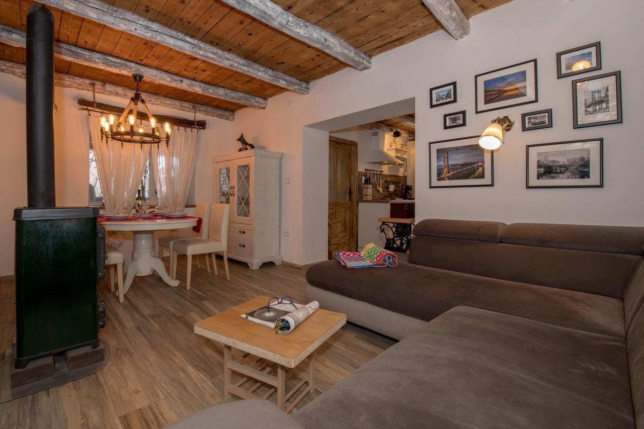 Rustic Istrian House Varesco กรินิตซา ภายนอก รูปภาพ