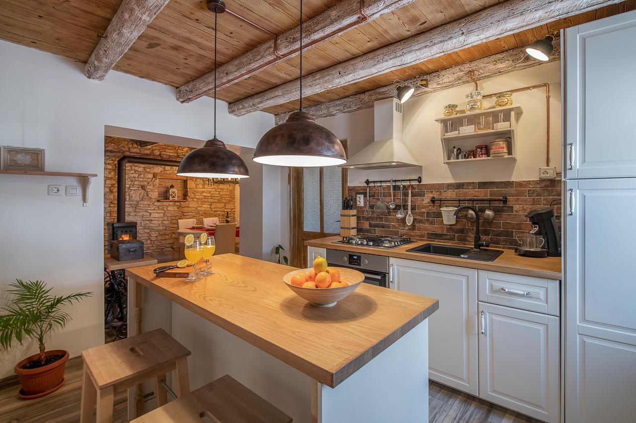Rustic Istrian House Varesco กรินิตซา ภายนอก รูปภาพ