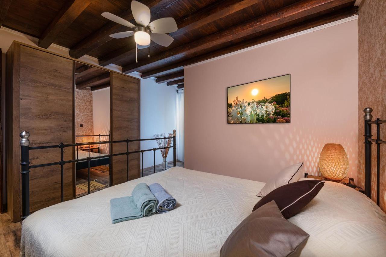 Rustic Istrian House Varesco กรินิตซา ภายนอก รูปภาพ